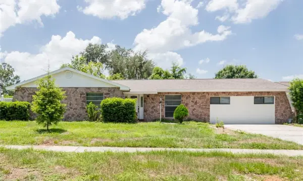902 Shangri La Drive, Seffner, FL, 33584