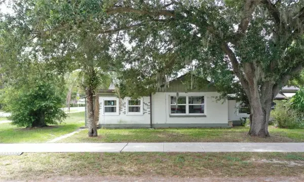 5651 6th Street, Zephyrhills, FL, 33542