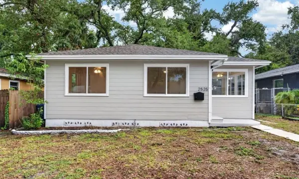 2525 21st Street S, St Petersburg, FL, 33712