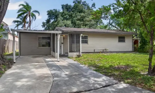 3615 W Rogers Avenue, Tampa, FL, 33611
