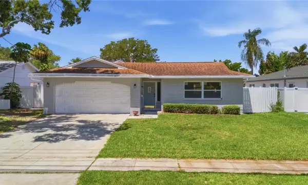 5920 Denver Street NE, St Petersburg, FL, 33703