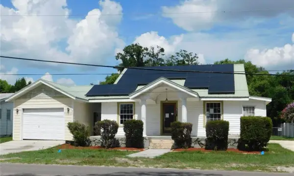 6400 12th Street, Zephyrhills, FL, 33542
