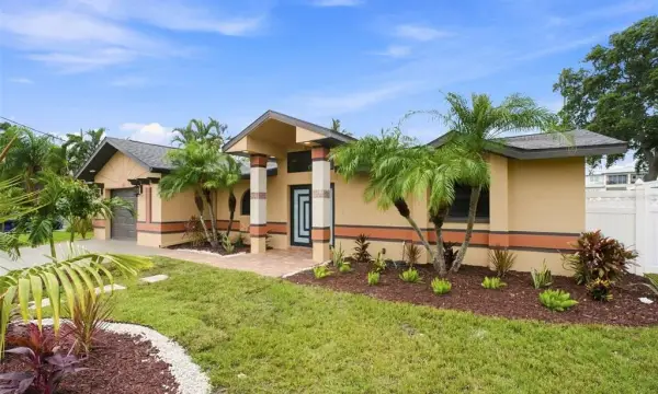 15918 Redington Drive, Redington Beach, FL, 33708