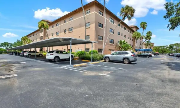 6100 Gulfport Boulevard S, Unit 111, Gulfport, FL, 33707