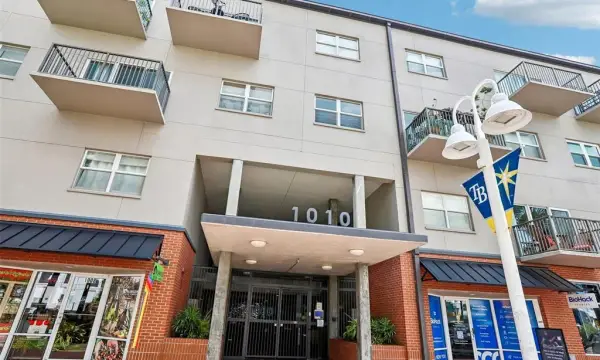1010 Central Avenue, Unit 413, St Petersburg, FL, 33705