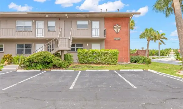 2 Causeway Boulevard, Unit 101, Dunedin, FL, 34698
