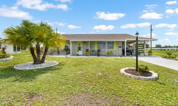 901 Hacienda Drive, Sun City Center, FL, 33573