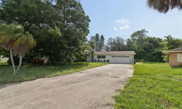 11435 Oval Drive E, Largo, FL, 33774