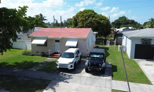 2447 Arthur Street, Hollywood, FL, 33020