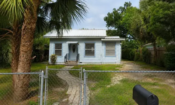 8211 N 10th Street, Tampa, FL, 33604