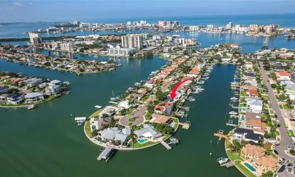 440 Palm Island SE, Clearwater Beach, FL, 33767