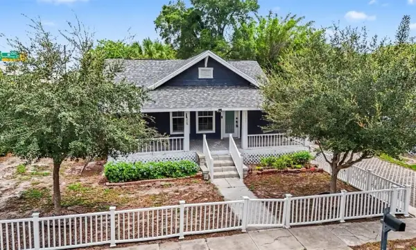 800 E Genesee Street, Tampa, FL, 33603