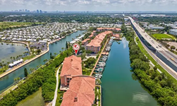 5000 Culbreath Key Way, Unit 9-301, Tampa, FL, 33611