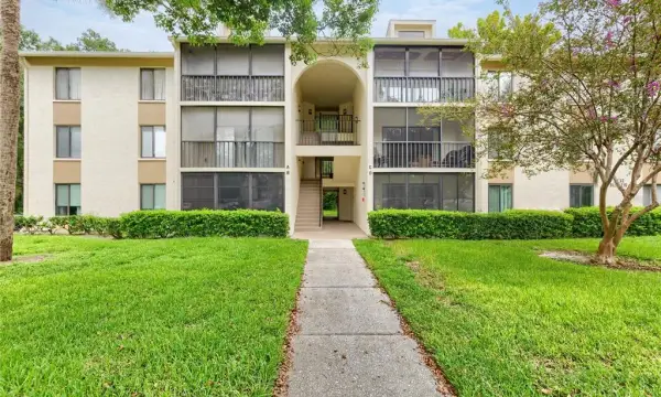 3232 Lake Pine Way E, Unit B1, Tarpon Springs, FL, 34688