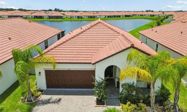17307 Blue Walk Street, Wimauma, FL, 33598