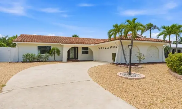 230 N Tessier Drive, St Pete Beach, FL, 33706