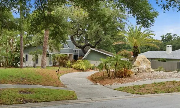 2860 Briarwood Lane, Palm Harbor, FL, 34683
