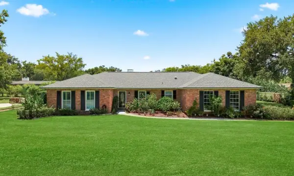 920 Lake Forest Road, Clearwater, FL, 33765
