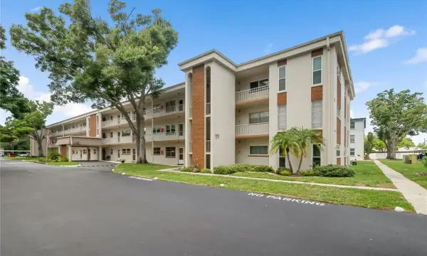 5880 38th Avenue N, Unit 109, St Petersburg, FL, 33710