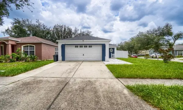 701 Periwinkle Pointe Place, Seffner, FL, 33584