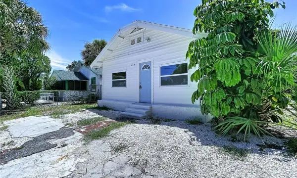 1835 24th Street S, St Petersburg, FL, 33712
