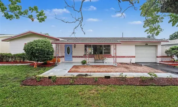 6026 44th Avenue N, Kenneth City, FL, 33709