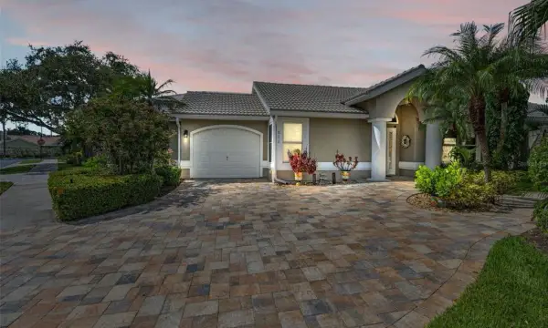 511 Haverhill Lane, Safety Harbor, FL, 34695