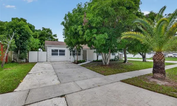 9001 Arndale Circle, Tampa, FL, 33615