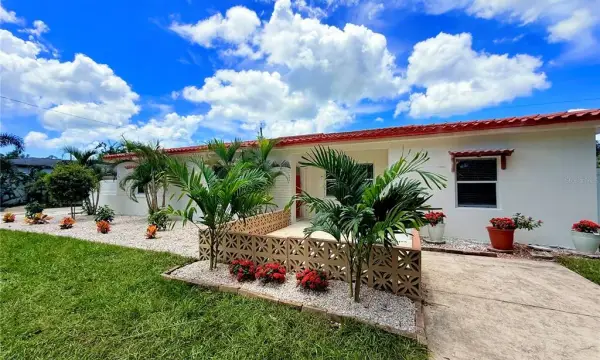 1500 77th Street N, St Petersburg, FL, 33710