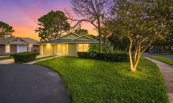 888 Franklin Circle, Palm Harbor, FL, 34683