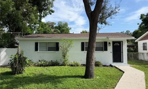 1102 E 108th Avenue, Tampa, FL, 33612