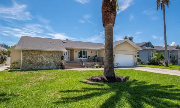 851 3rd Avenue S, Tierra Verde, FL, 33715