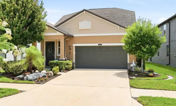 8948 Flourish Drive, Land O Lakes, FL, 34637