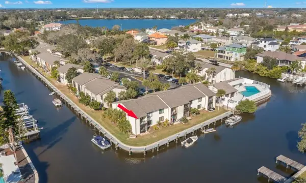 412 Moorings Cove Drive, Unit 7h, Tarpon Springs, FL, 34689