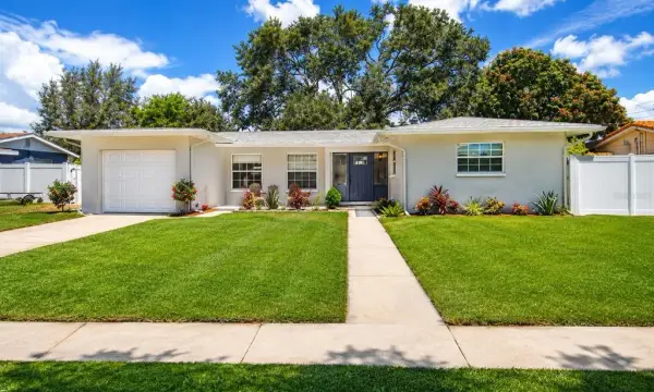 5919 33rd Avenue N, St Petersburg, FL, 33710