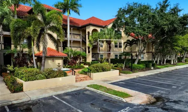 2400 Feather Sound Drive, Unit 427, Clearwater, FL, 33762