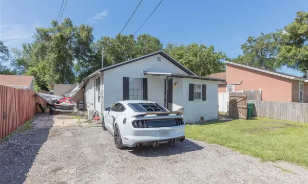 1526 Clinton, Tampa, FL, 33604