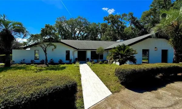 2889 Hammock Drive, Plant City, FL, 33566