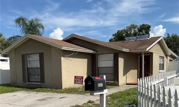 8237 Ravencroft Drive, Tampa, FL, 33615