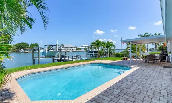 16458 Redington Drive, Redington Beach, FL, 33708