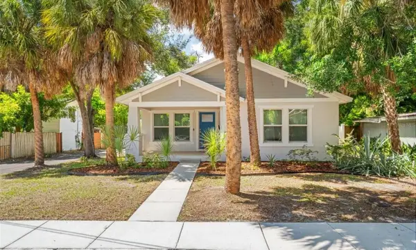 325 Wisconsin Court S, St Petersburg, FL, 33705