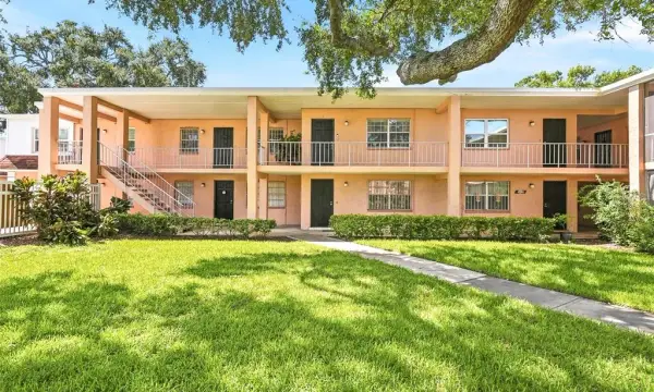 4702 Michael Court, Unit 142, Tampa, FL, 33614