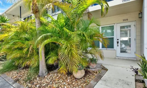 4032 57th Street N, Unit 166, Kenneth City, FL, 33709