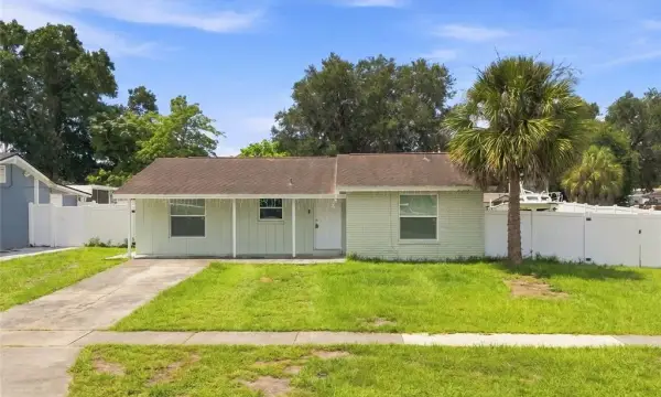 8344 Drycreek Drive, Tampa, FL, 33615