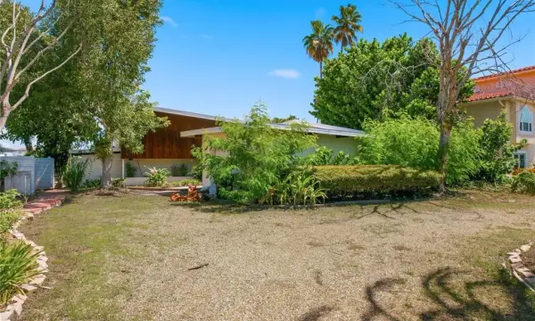 31 Dolphin Drive, Treasure Island, FL, 33706