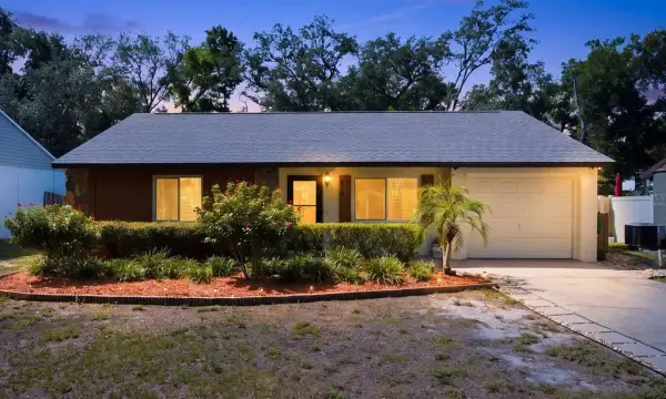 624 E Spruce Street, Tarpon Springs, FL, 34689