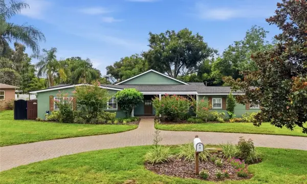 1216 S Pine Lake Drive, Tampa, FL, 33612