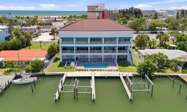 11797 1st Street E, Treasure Island, FL, 33706