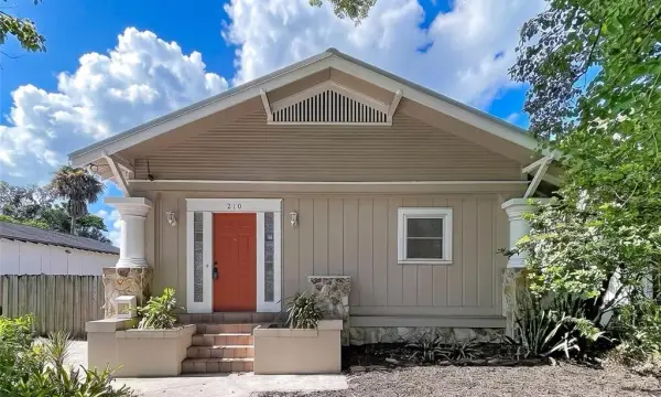 210 W Floribraska Avenue, Tampa, FL, 33603