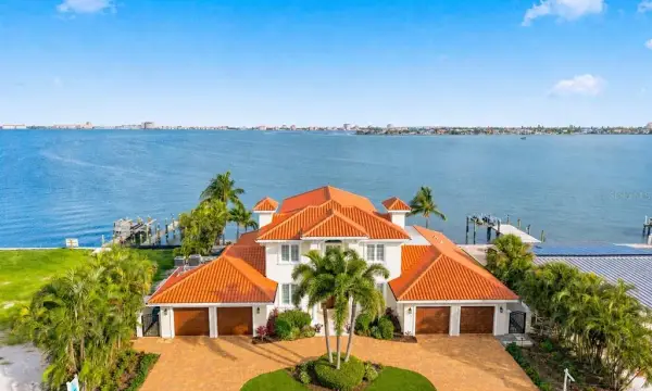 504 55 Th Avenue, St Pete Beach, FL, 33706